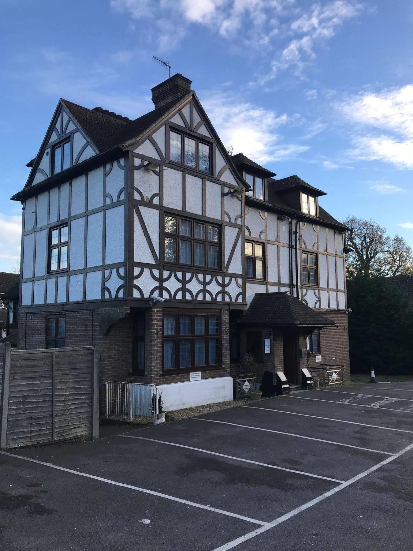 Barrington Lodge Crawley  Exterior foto